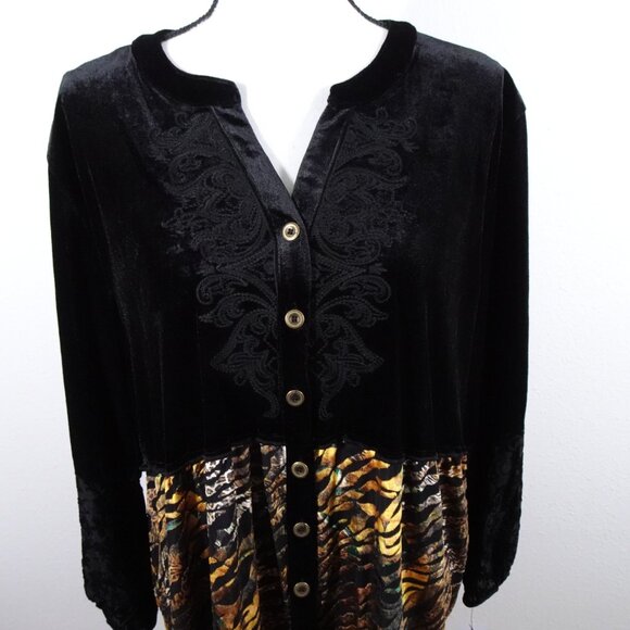 Calessa Tunic Top Women's Plus Size 1X Velvet Burnout Animal Print Boho - Picture 2 of 10